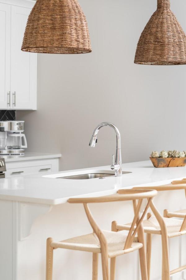 Serene Boho Chic Home-mins To Dt Holiday home